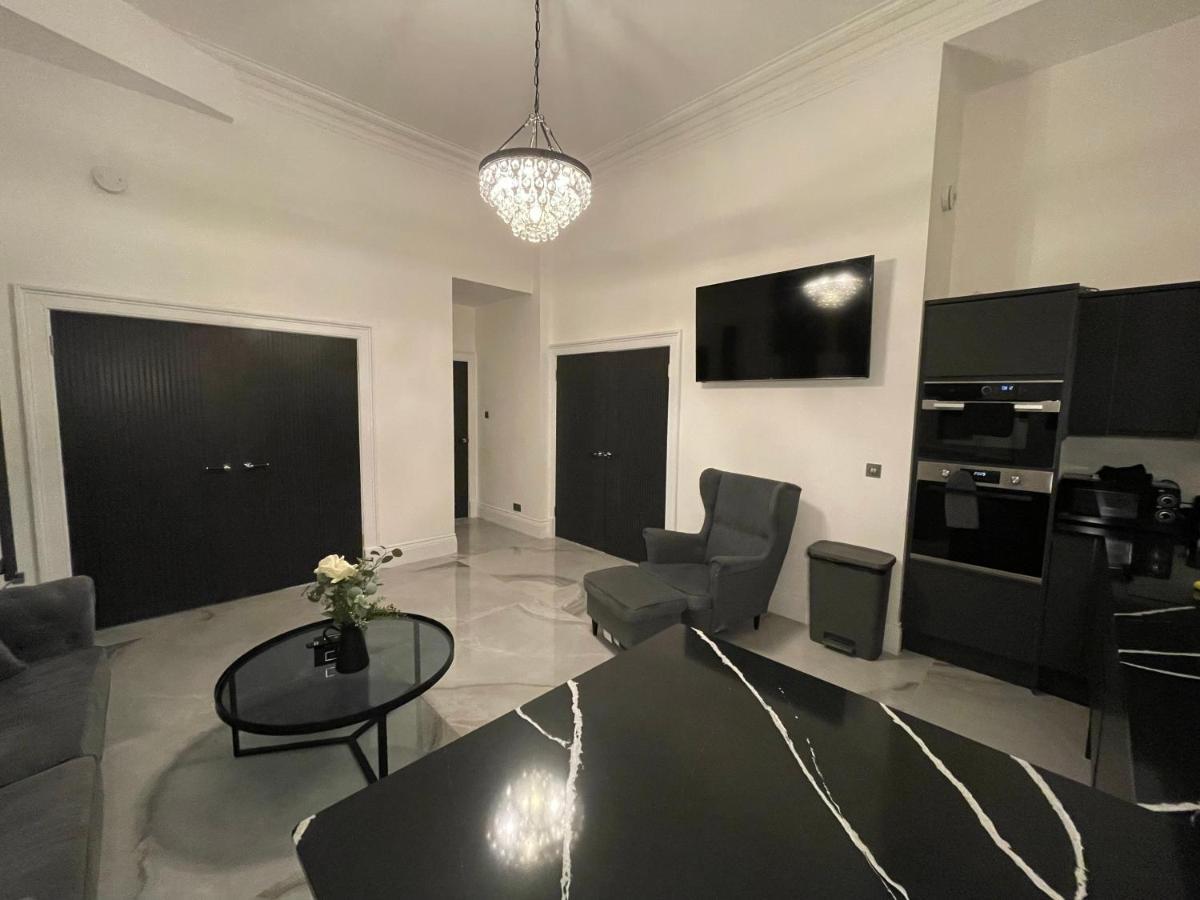Royal Mile Apartment 2Bedroom エディンバラ エクステリア 写真