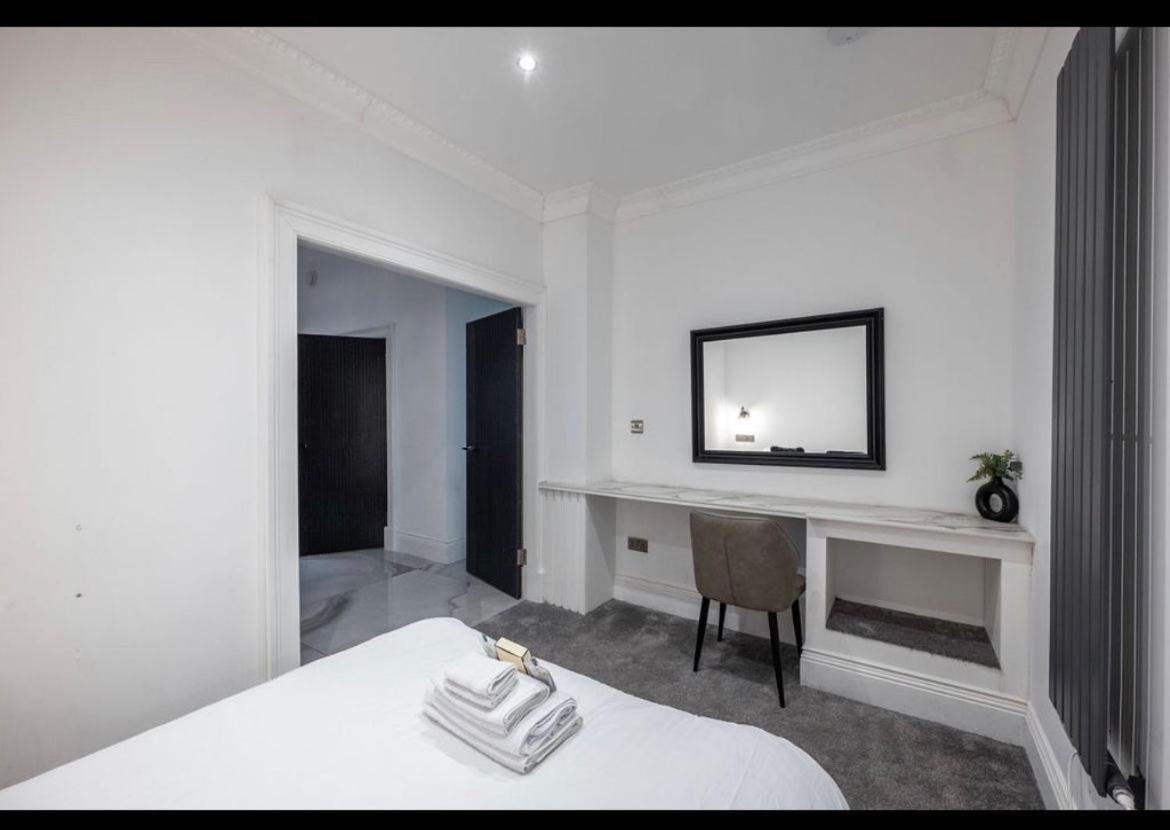 Royal Mile Apartment 2Bedroom エディンバラ エクステリア 写真